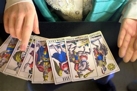 Latin Tarot History and Card Meanings